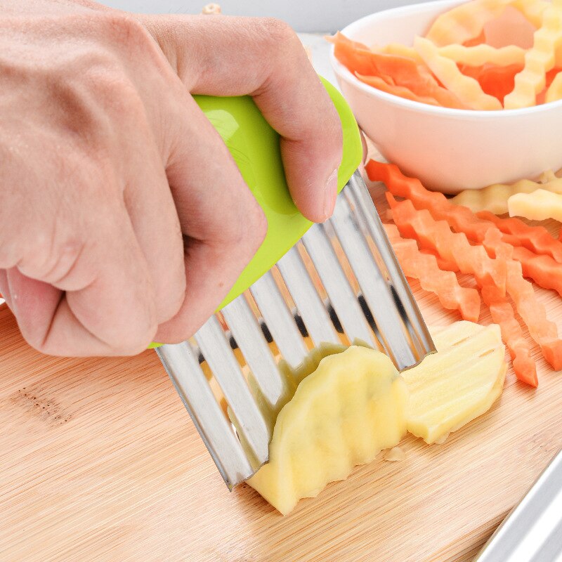 1PC-Potato-Chip-Slicer-Cutter-Vegetable-Fruit-Corrugated-Wavy-Knife-French-Fries-Potato-Cutter-Kitchen-Gadget